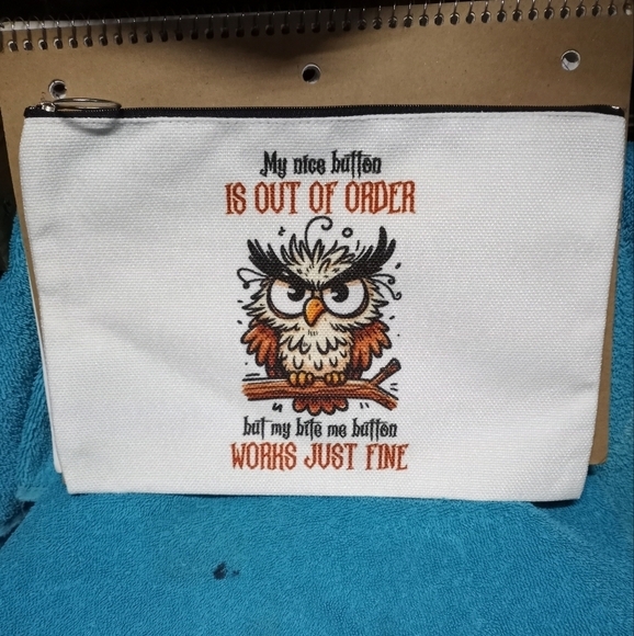 White Owl Print Pouch Makeup Bag Funny Humorous - Picture 1 of 3